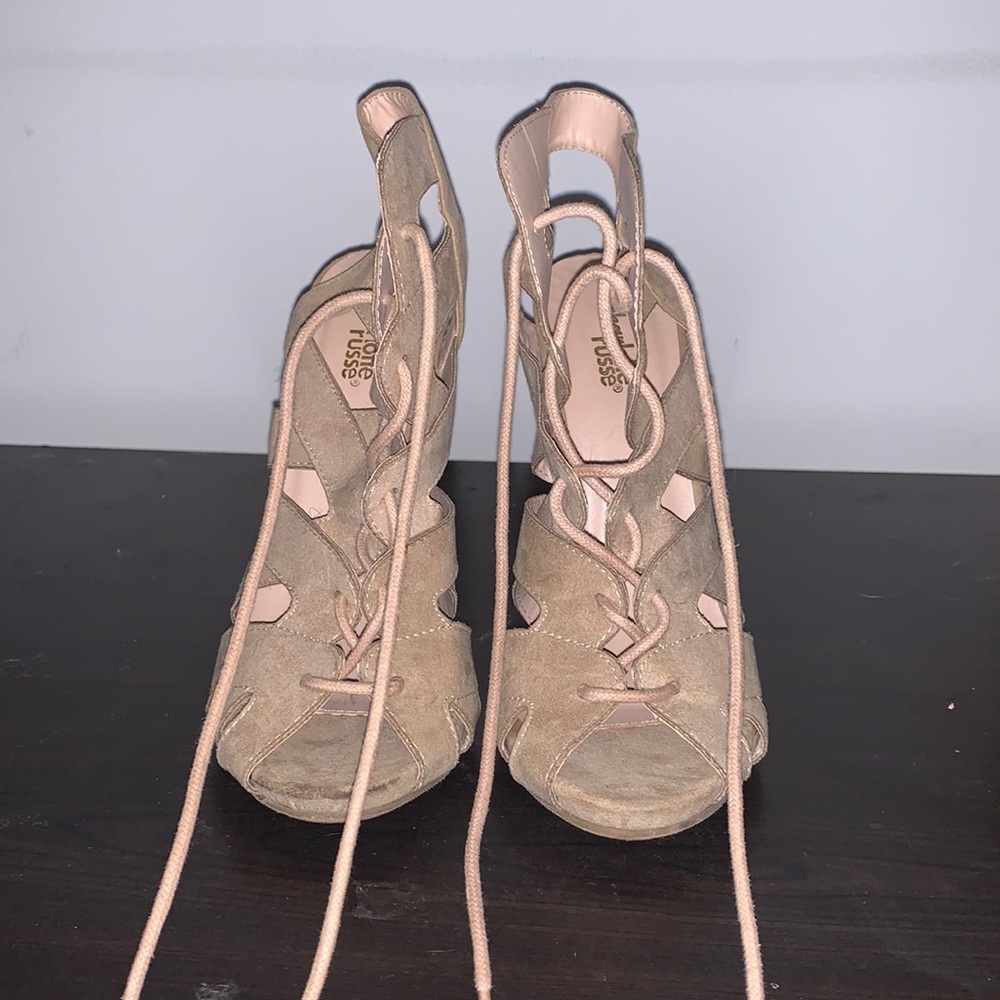 Tan Heels